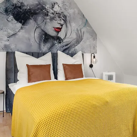 Luniq - Sky - 5 Min Zum Hauptbahnhof & Messe - Klima - 6 Gaeste Daire