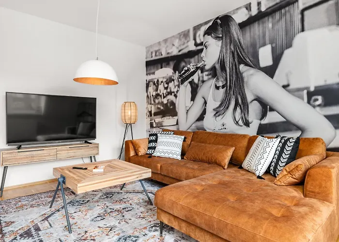 Maracoon - Messe I Great Location *